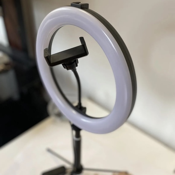 Ring Lights Universal LED Selfie Ring Studio Light w/ Shutter 10” - Picture 4 of 6